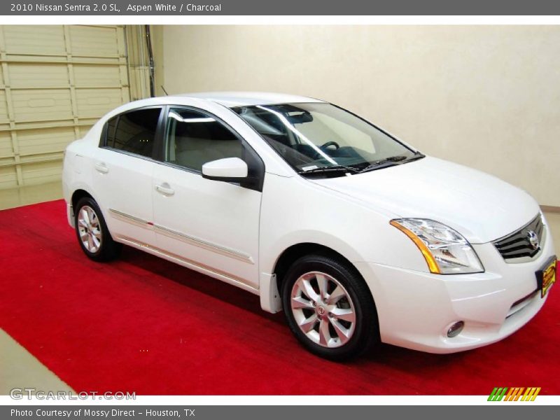 Aspen White / Charcoal 2010 Nissan Sentra 2.0 SL