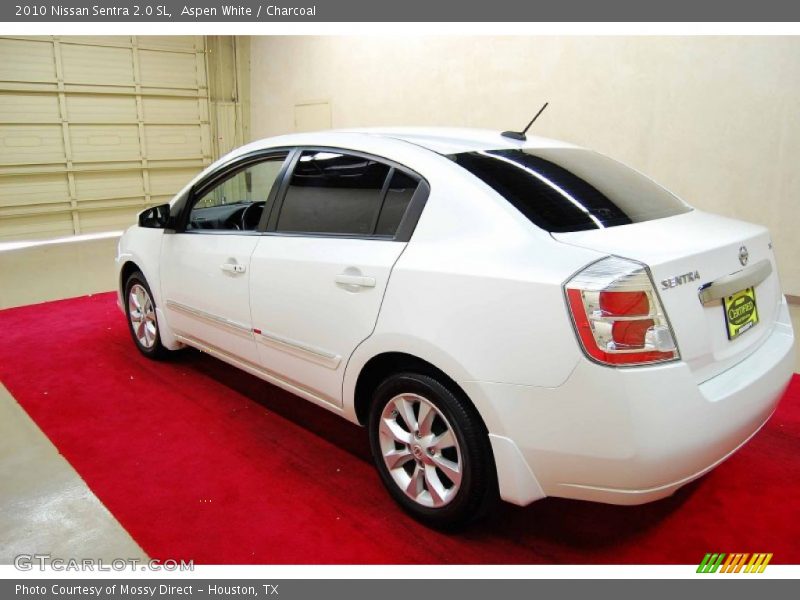 Aspen White / Charcoal 2010 Nissan Sentra 2.0 SL