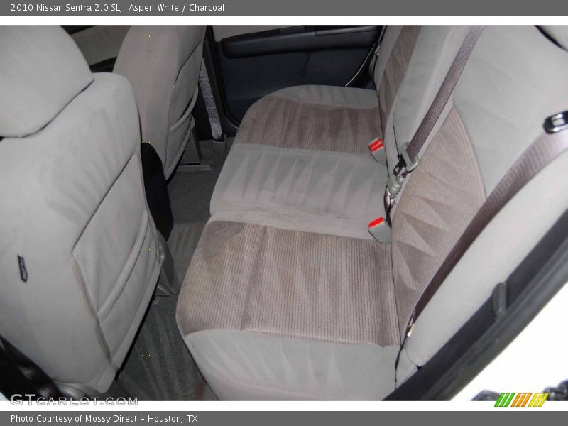 Aspen White / Charcoal 2010 Nissan Sentra 2.0 SL