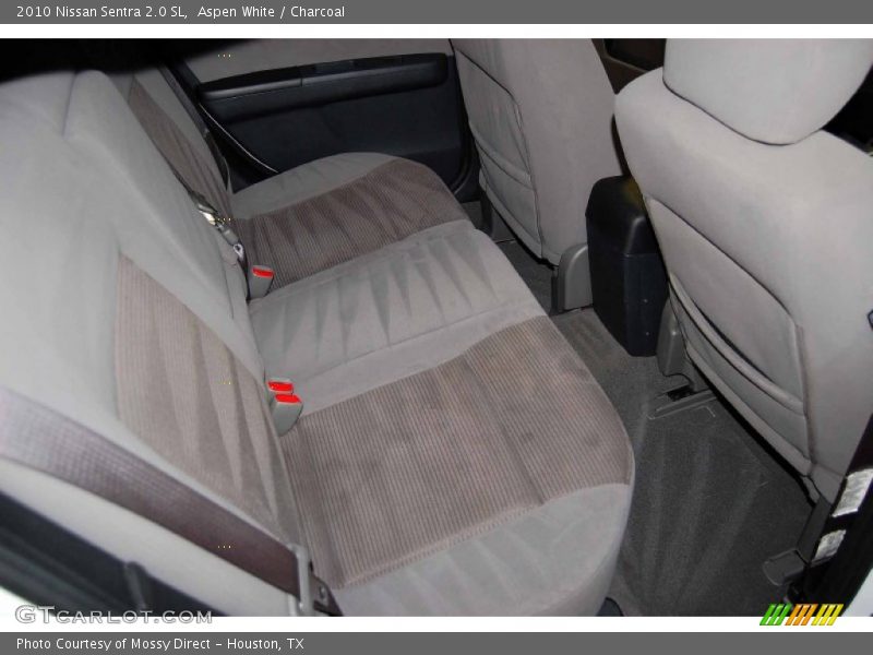 Aspen White / Charcoal 2010 Nissan Sentra 2.0 SL