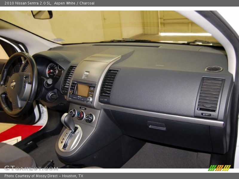 Aspen White / Charcoal 2010 Nissan Sentra 2.0 SL