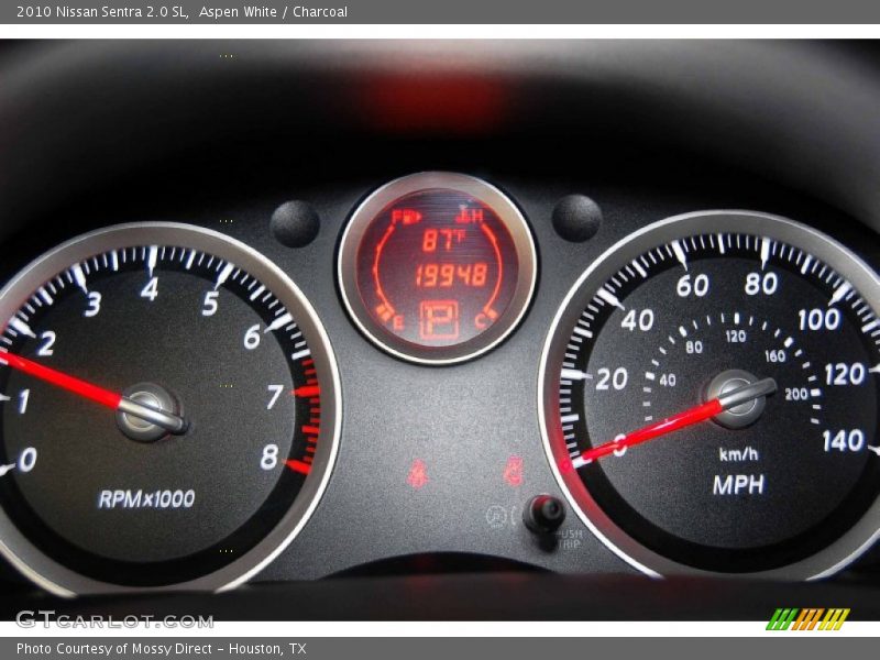 Aspen White / Charcoal 2010 Nissan Sentra 2.0 SL