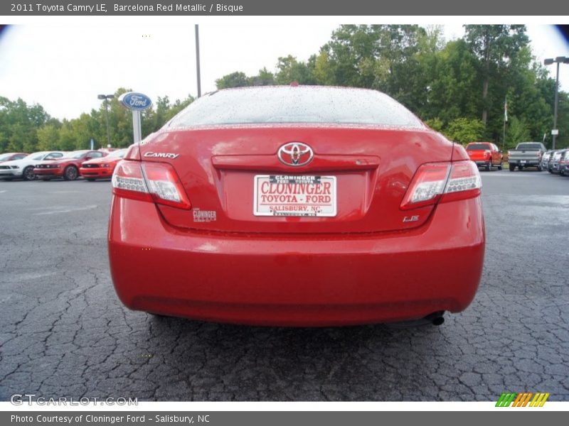 Barcelona Red Metallic / Bisque 2011 Toyota Camry LE