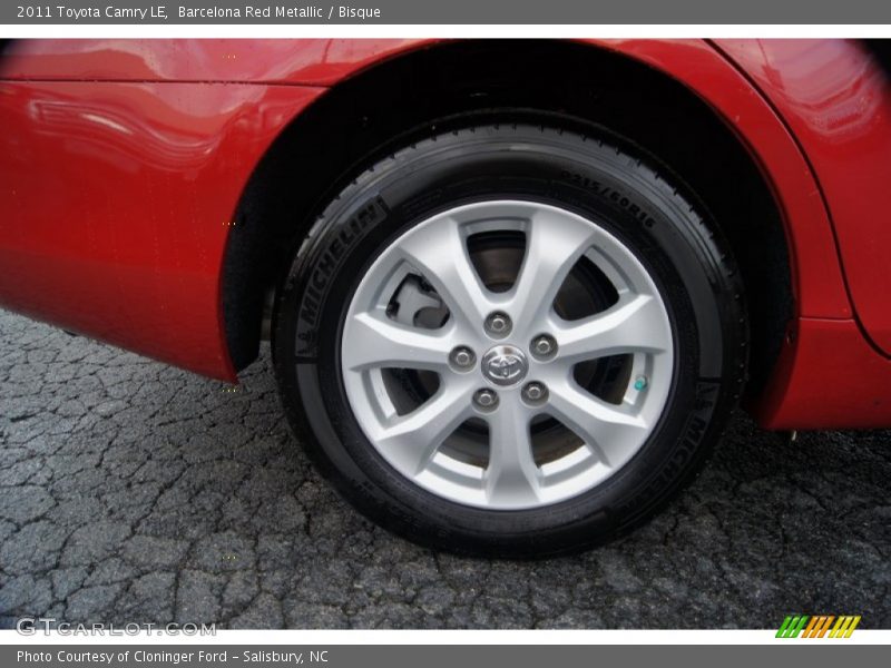 Barcelona Red Metallic / Bisque 2011 Toyota Camry LE