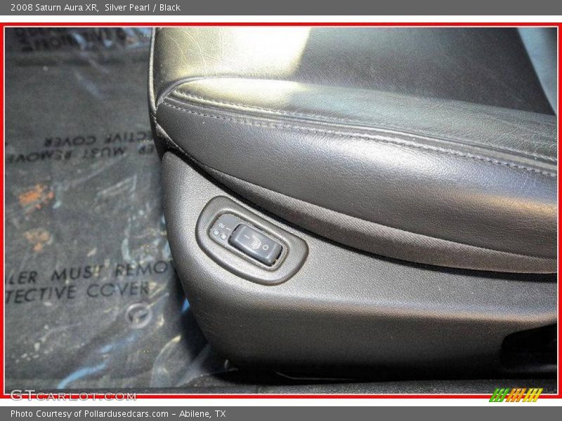Silver Pearl / Black 2008 Saturn Aura XR