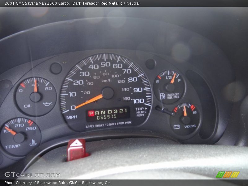 Dark Toreador Red Metallic / Neutral 2001 GMC Savana Van 2500 Cargo