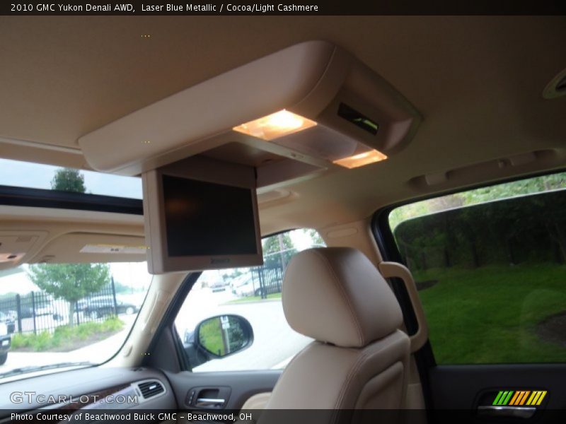Laser Blue Metallic / Cocoa/Light Cashmere 2010 GMC Yukon Denali AWD