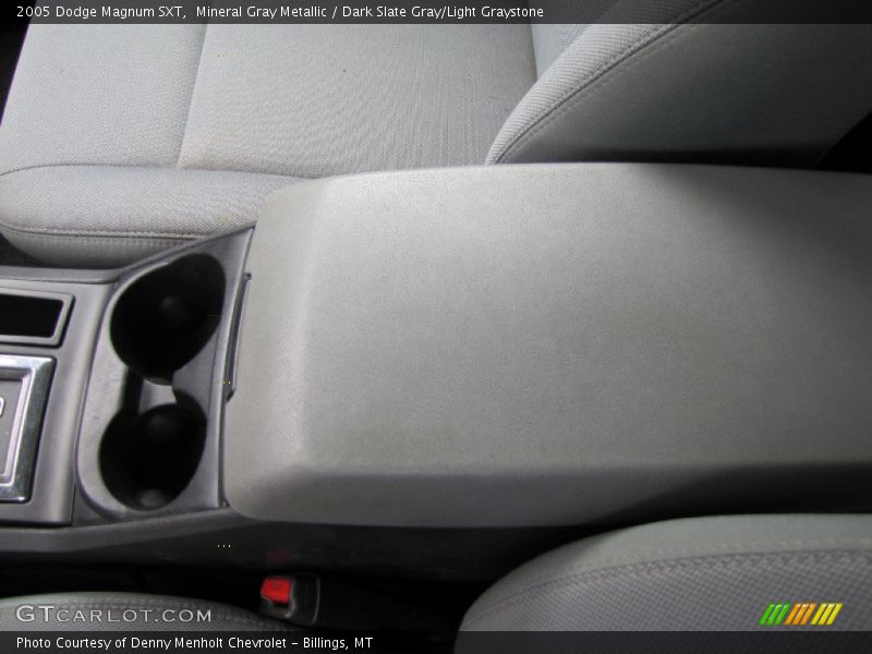Mineral Gray Metallic / Dark Slate Gray/Light Graystone 2005 Dodge Magnum SXT
