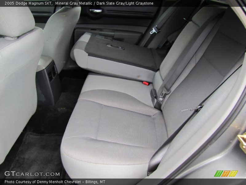 Mineral Gray Metallic / Dark Slate Gray/Light Graystone 2005 Dodge Magnum SXT