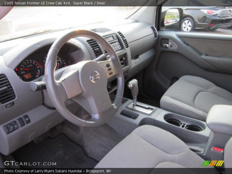 Super Black / Steel 2005 Nissan Frontier LE Crew Cab 4x4