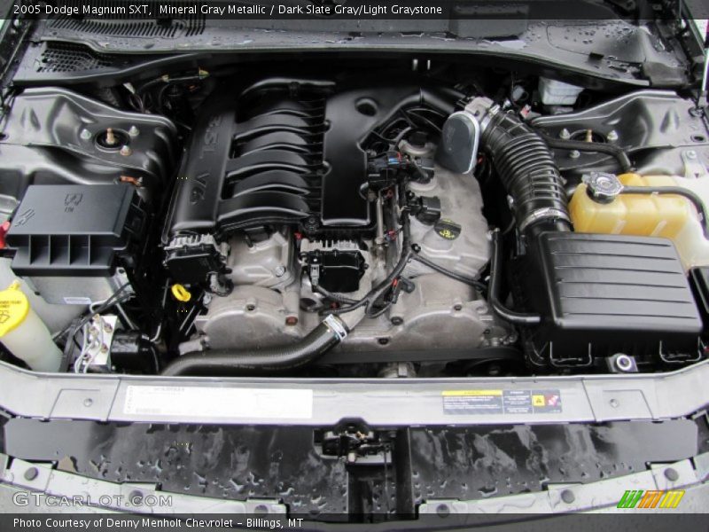 Mineral Gray Metallic / Dark Slate Gray/Light Graystone 2005 Dodge Magnum SXT