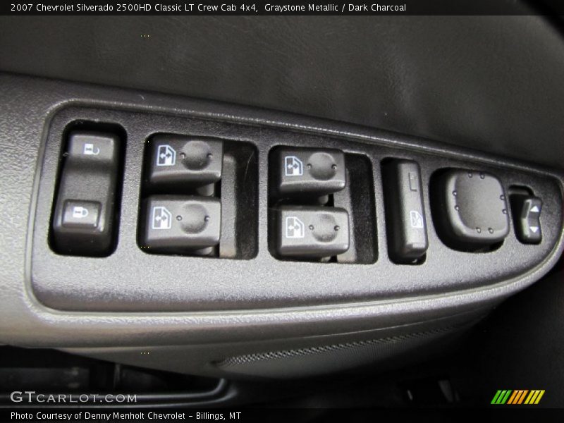 Controls of 2007 Silverado 2500HD Classic LT Crew Cab 4x4