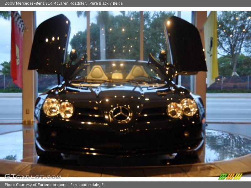 Pure Black / Beige 2008 Mercedes-Benz SLR McLaren Roadster