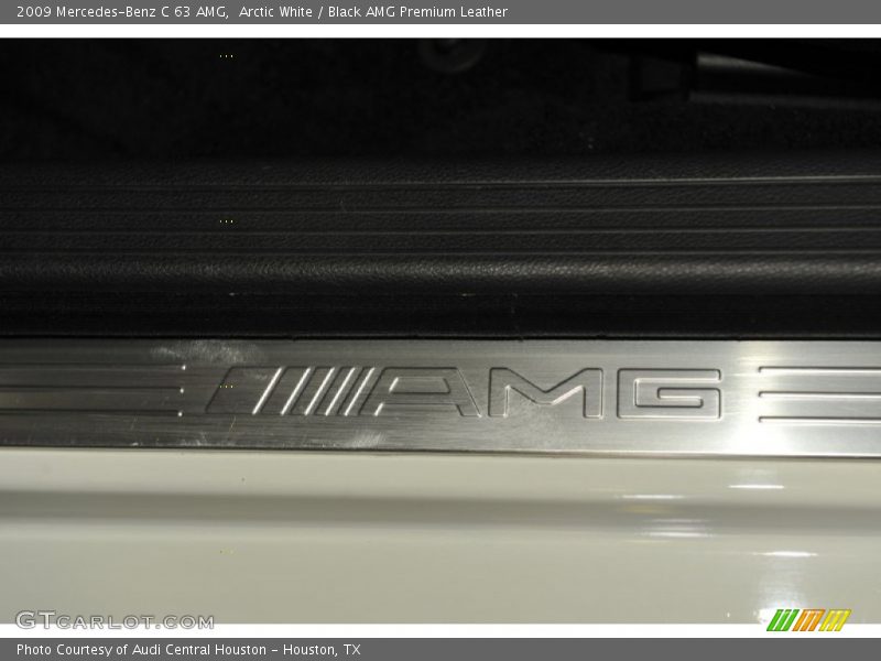 2009 C 63 AMG Logo