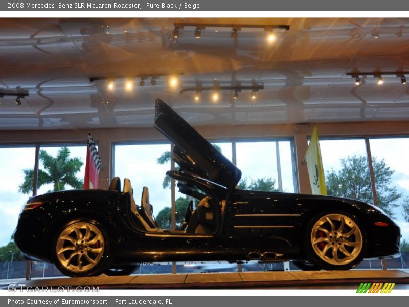 Pure Black / Beige 2008 Mercedes-Benz SLR McLaren Roadster
