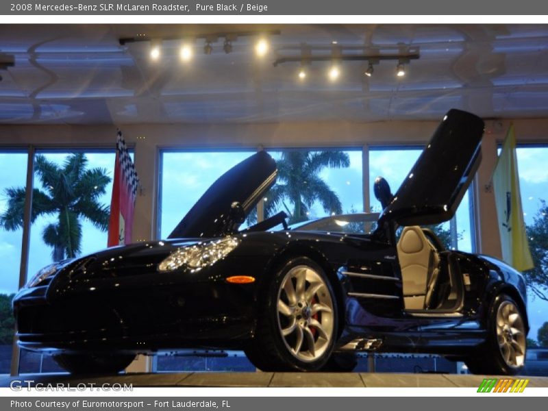 Pure Black / Beige 2008 Mercedes-Benz SLR McLaren Roadster