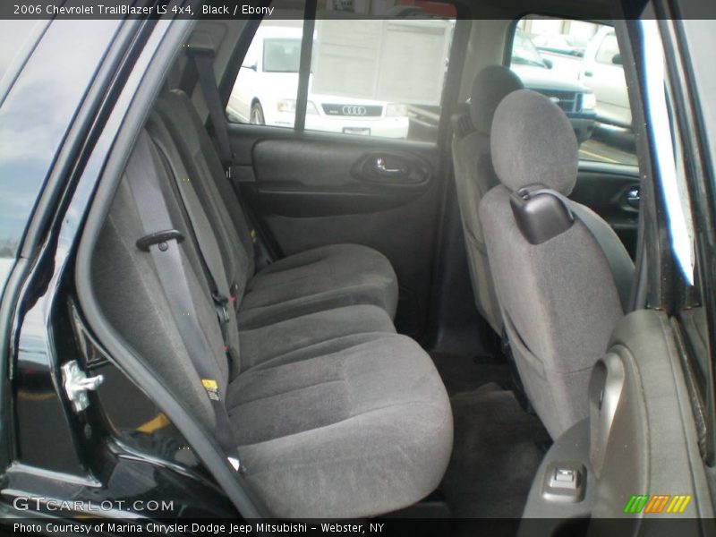 Black / Ebony 2006 Chevrolet TrailBlazer LS 4x4