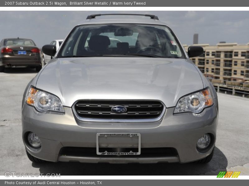 Brilliant Silver Metallic / Warm Ivory Tweed 2007 Subaru Outback 2.5i Wagon