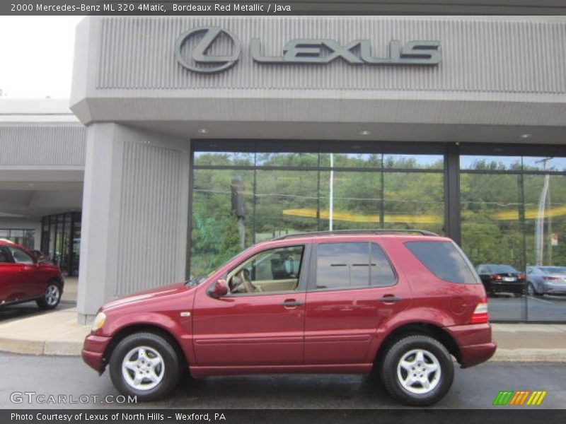 Bordeaux Red Metallic / Java 2000 Mercedes-Benz ML 320 4Matic