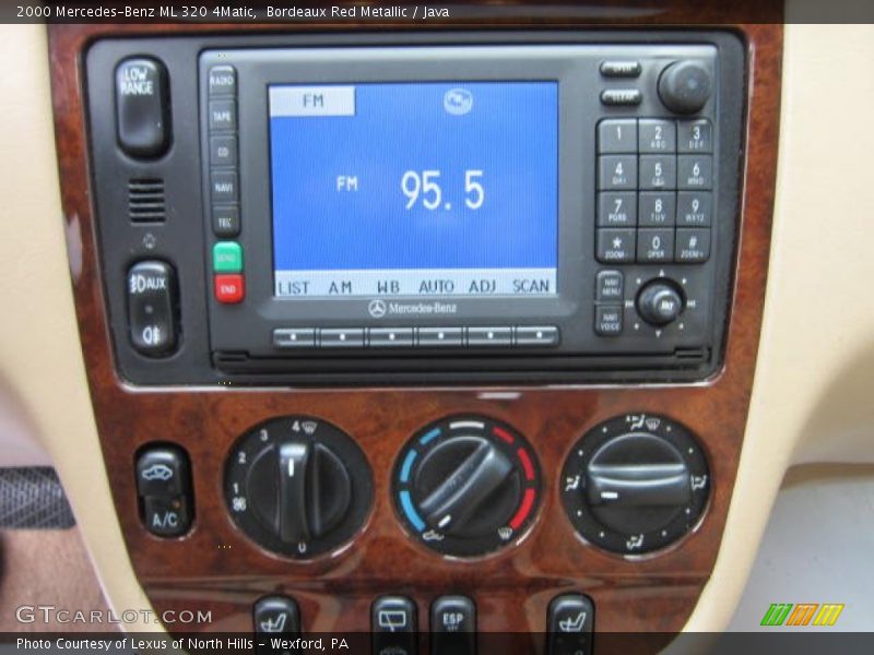 Bordeaux Red Metallic / Java 2000 Mercedes-Benz ML 320 4Matic