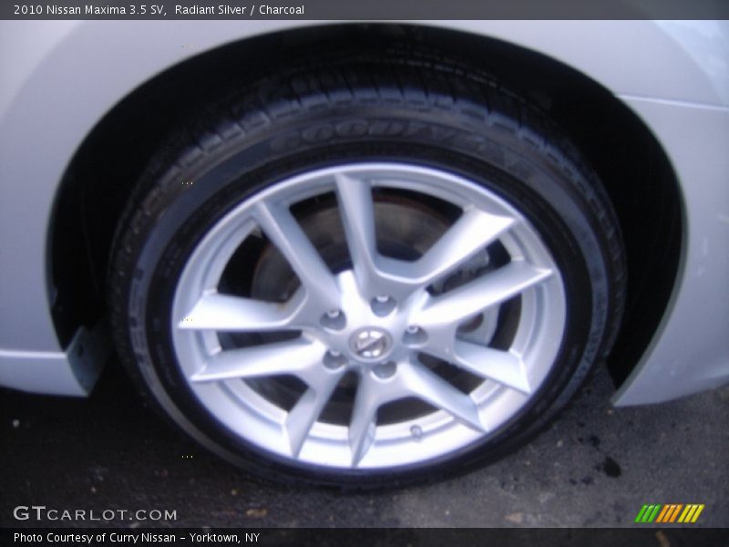 Radiant Silver / Charcoal 2010 Nissan Maxima 3.5 SV