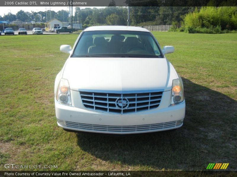 White Lightning / Cashmere 2006 Cadillac DTS