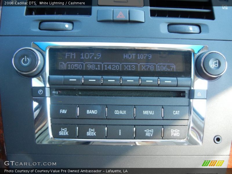White Lightning / Cashmere 2006 Cadillac DTS