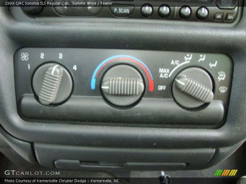Controls of 1999 Sonoma SLS Regular Cab