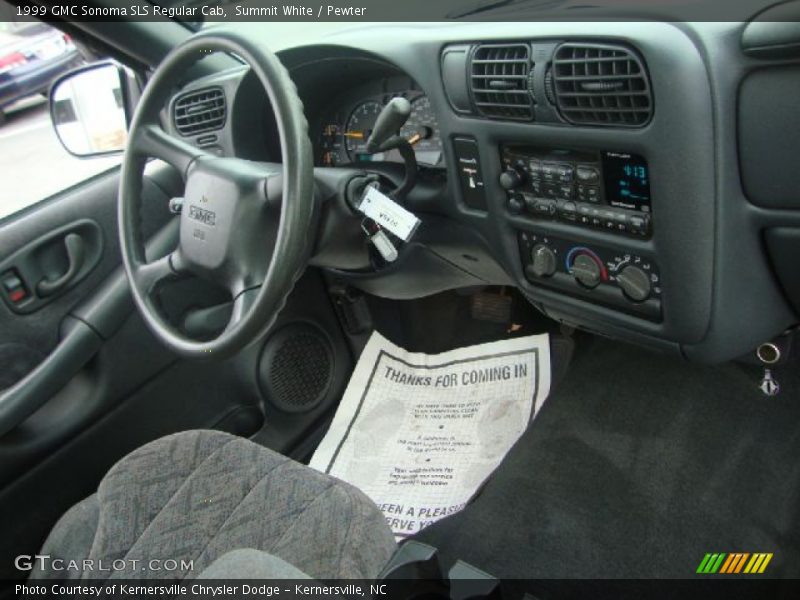 Dashboard of 1999 Sonoma SLS Regular Cab
