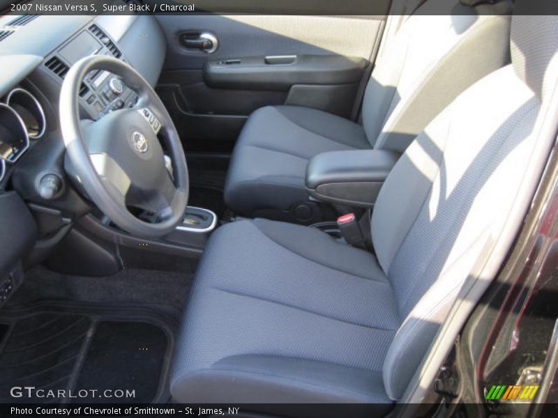 Super Black / Charcoal 2007 Nissan Versa S