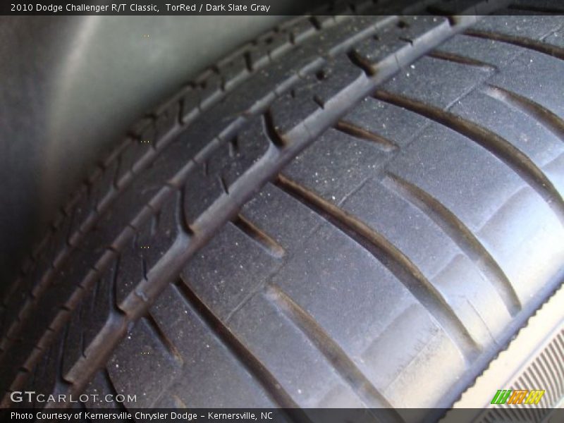 TorRed / Dark Slate Gray 2010 Dodge Challenger R/T Classic