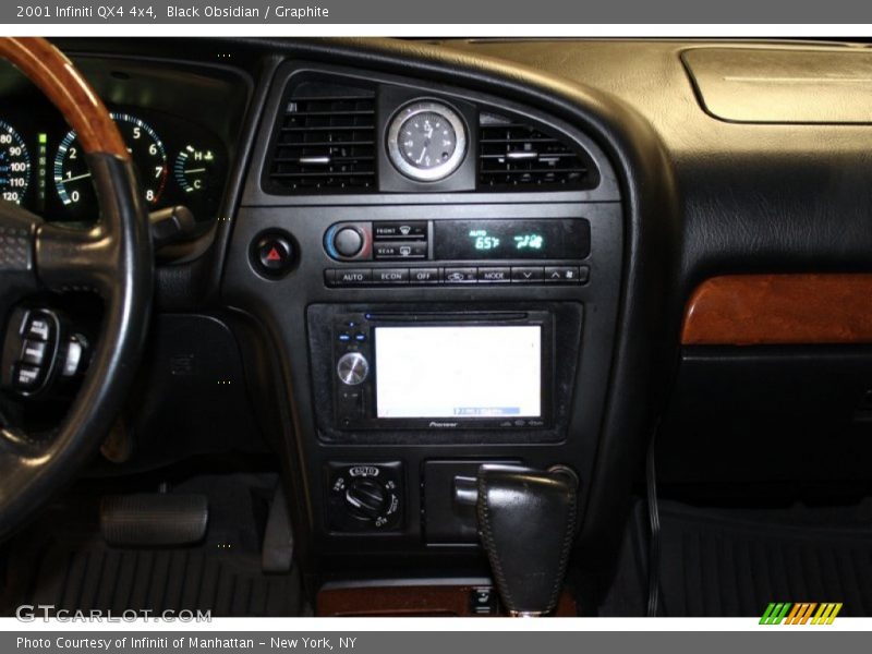 Black Obsidian / Graphite 2001 Infiniti QX4 4x4