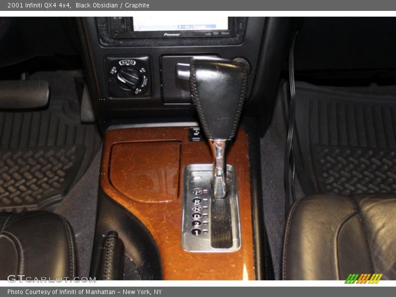 Black Obsidian / Graphite 2001 Infiniti QX4 4x4