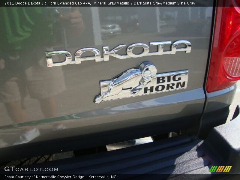 Mineral Gray Metallic / Dark Slate Gray/Medium Slate Gray 2011 Dodge Dakota Big Horn Extended Cab 4x4