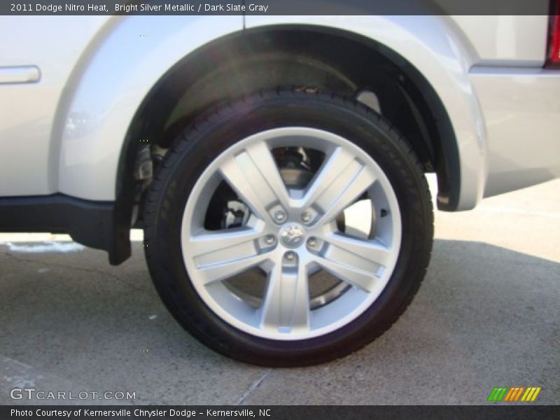 Bright Silver Metallic / Dark Slate Gray 2011 Dodge Nitro Heat