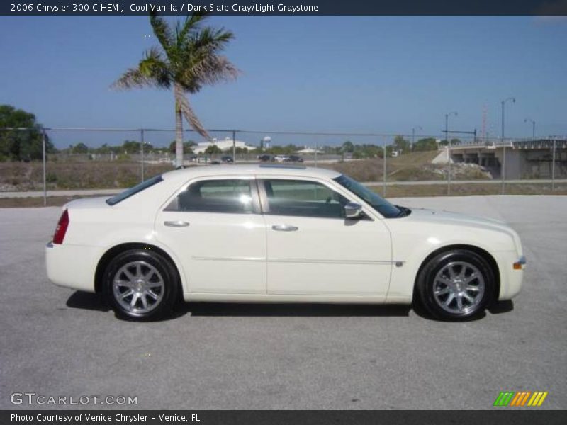 Cool Vanilla / Dark Slate Gray/Light Graystone 2006 Chrysler 300 C HEMI