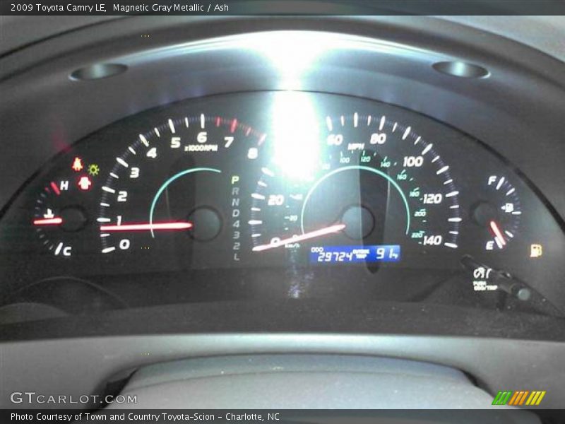 Magnetic Gray Metallic / Ash 2009 Toyota Camry LE