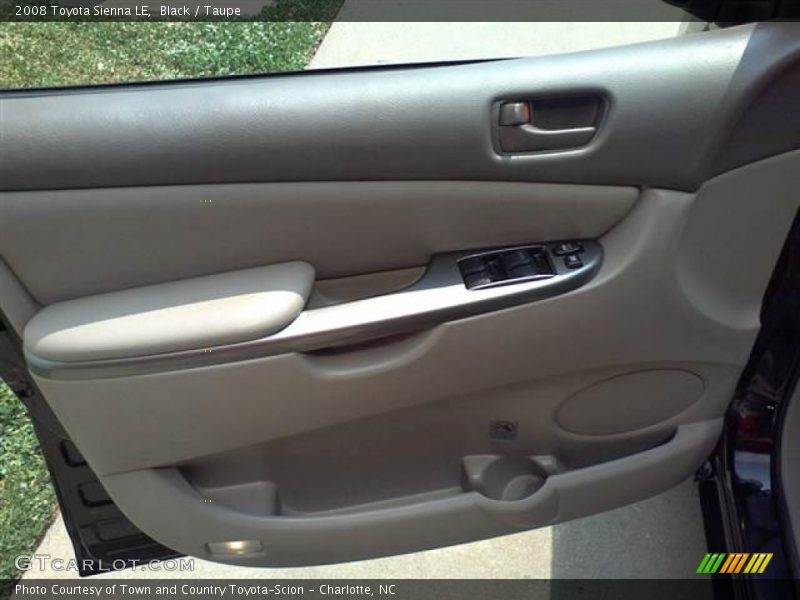 Black / Taupe 2008 Toyota Sienna LE