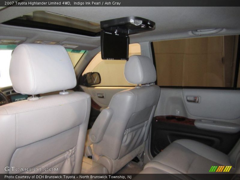 Indigo Ink Pearl / Ash Gray 2007 Toyota Highlander Limited 4WD