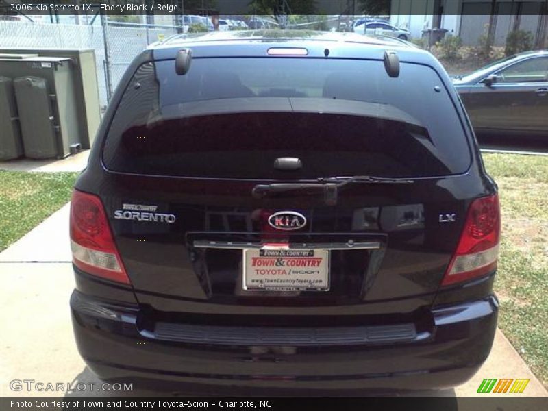Ebony Black / Beige 2006 Kia Sorento LX