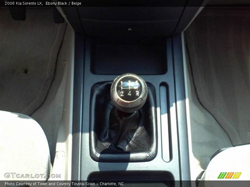  2006 Sorento LX 5 Speed Manual Shifter