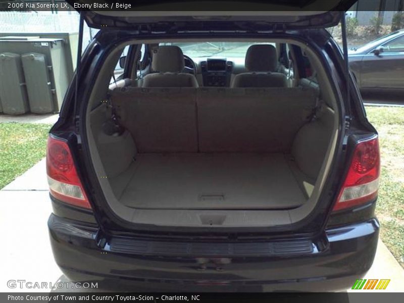 Ebony Black / Beige 2006 Kia Sorento LX