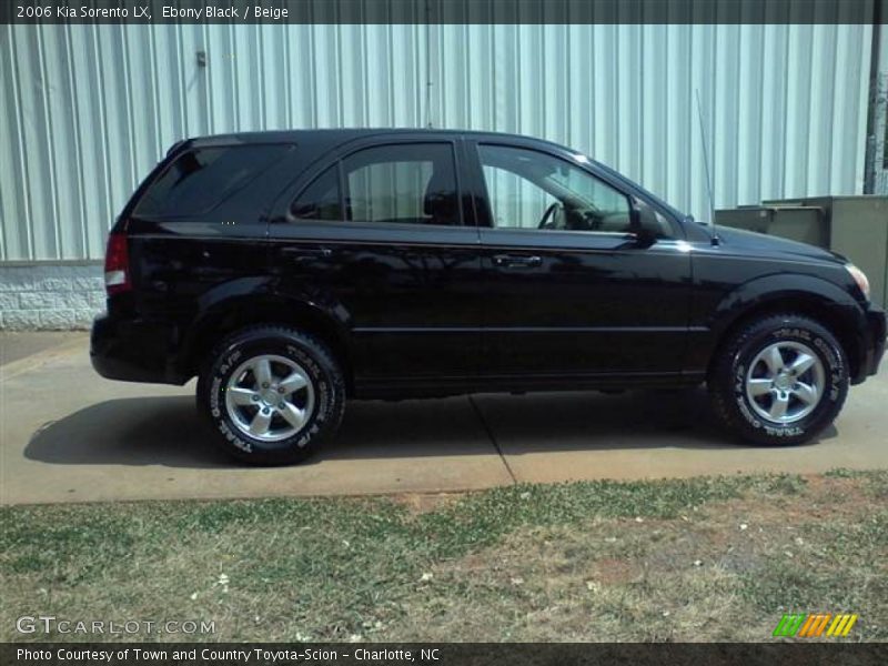 Ebony Black / Beige 2006 Kia Sorento LX