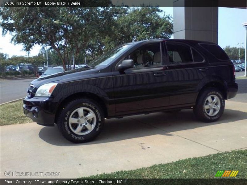 Ebony Black / Beige 2006 Kia Sorento LX