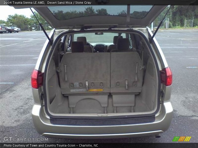  2004 Sienna LE AWD Trunk