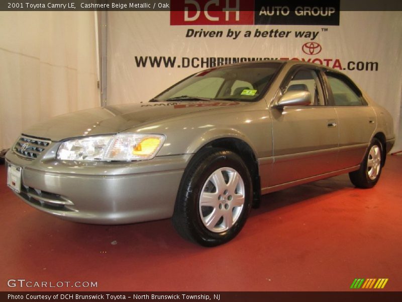Cashmere Beige Metallic / Oak 2001 Toyota Camry LE