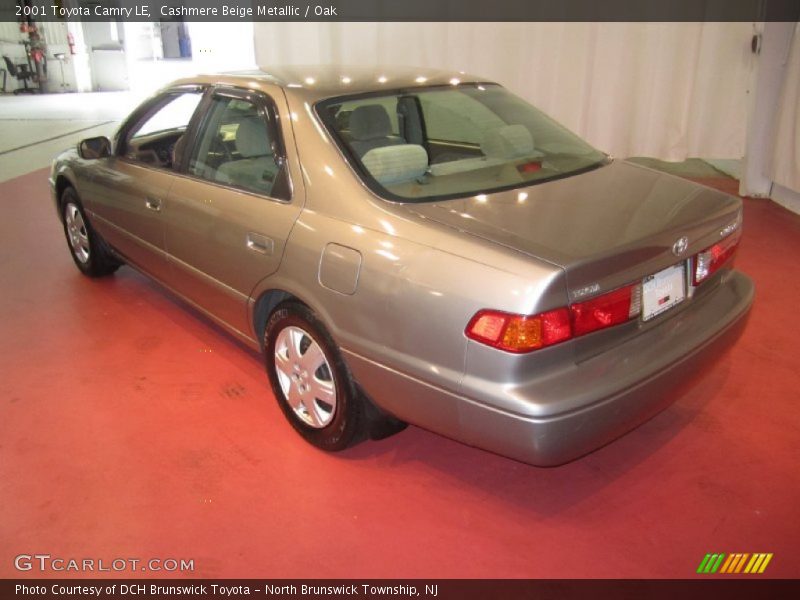 Cashmere Beige Metallic / Oak 2001 Toyota Camry LE