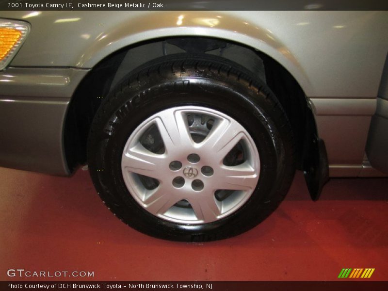 Cashmere Beige Metallic / Oak 2001 Toyota Camry LE
