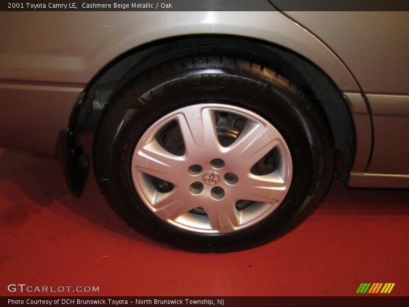 Cashmere Beige Metallic / Oak 2001 Toyota Camry LE