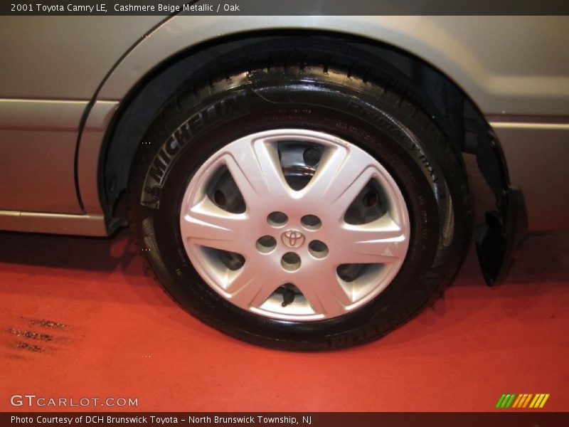 Cashmere Beige Metallic / Oak 2001 Toyota Camry LE
